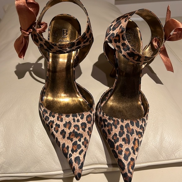 Baker Vintage leopard bow tie heels.Never worn. - Picture 3 of 9